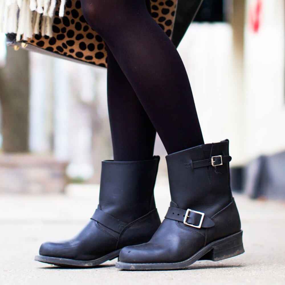 Pre-Loved Frye Engineer 8R boots Black size 6